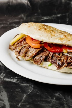 Yarım Ekmek Arası Yaprak Döner